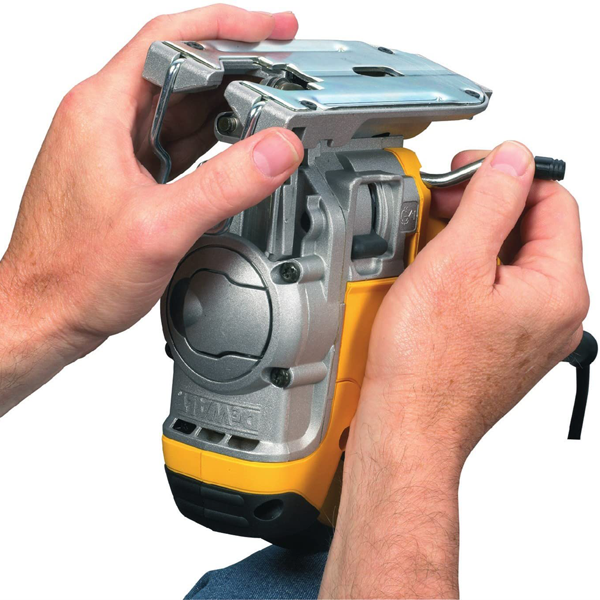 Scie Sauteuse Filaire Dewalt DW331KT-QS à Poignée Supérieure En Coffret Tstak 6 Scie Sauteuse Filaire Dewalt DW331KT-QS à Poignée Supérieure En Coffret Tstak – Image 4