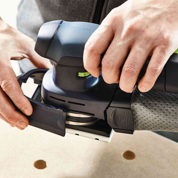 Ponceuse Vibrante Hybride Festool RTSC 400 Li 2 Batteries 3,1Ah Chargeur Et Adaptateur Secteur 7 Ponceuse Vibrante Hybride Festool RTSC 400 Li 2 Batteries 3,1Ah Chargeur Et Adaptateur Secteur – Image 5