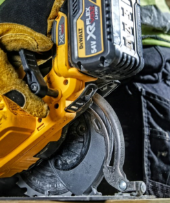 Scie Circulaire Sans Fil DCS575NT 190 Mm XR FLEXVOLT 54V Dewalt -Outils électroportatifs Soldes dcs575nt a3