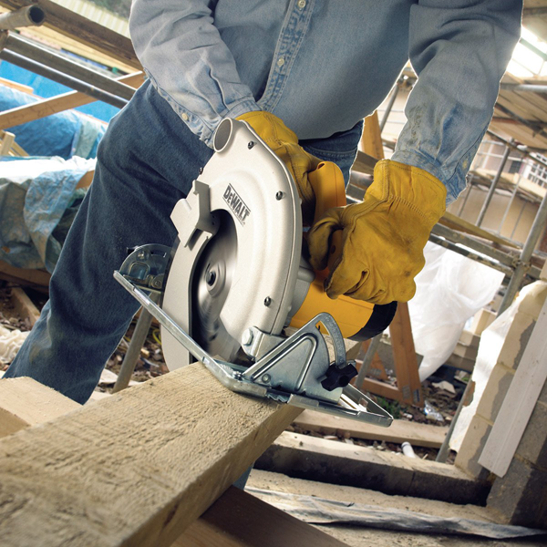 Scie Circulaire Filaire Scie Circulaire Dewalt DWE560K Ø185 Mm 1350 W Compacte Avec Coffret 8 Scie Circulaire Filaire Scie Circulaire Dewalt DWE560K Ø185 Mm 1350 W Compacte Avec Coffret – Image 6