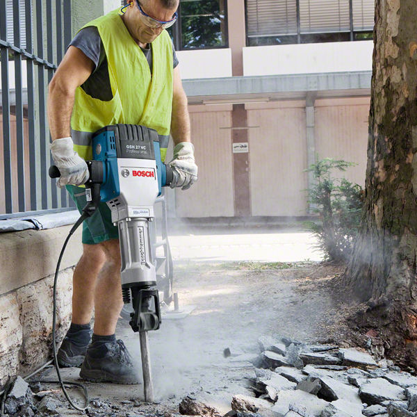 Marteau Piqueur, Démolisseur Et Carotteuse Burineur Brise Béton Bosch GSH27VC 62J 1000 Frappes/min 6 Pans 28mm 2 000W 6 Marteau Piqueur, Démolisseur Et Carotteuse Burineur Brise Béton Bosch GSH27VC 62J 1000 Frappes/min 6 Pans 28mm 2 000W – Image 4