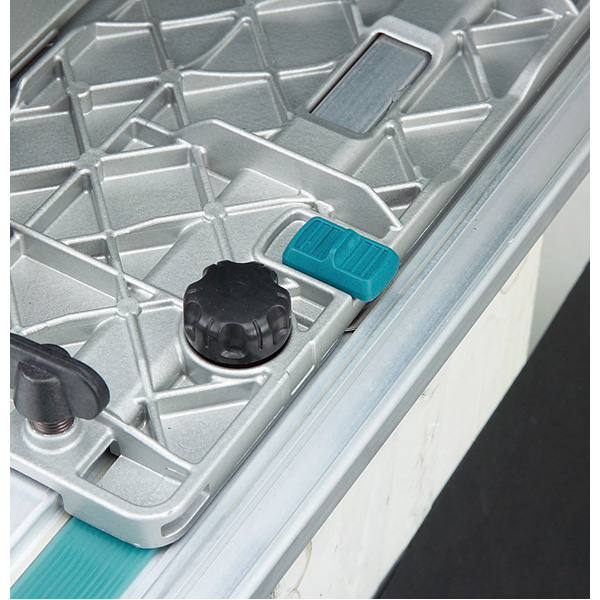 Scie Circulaire Filaire Scie Plongeante Makita SP6000J 165 Mm 1300W Avec Coffret MAK-PAC 5 Scie Circulaire Filaire Scie Plongeante Makita SP6000J 165 Mm 1300W Avec Coffret MAK-PAC – Image 3