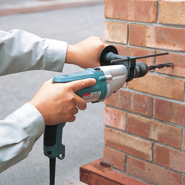 Perceuse à Percussion Perceuse à Percussion Diamètre 13 Mm 720 W : Makita HP2051FHJ 3 Perceuse à Percussion Perceuse à Percussion Diamètre 13 Mm 720 W : Makita HP2051FHJ